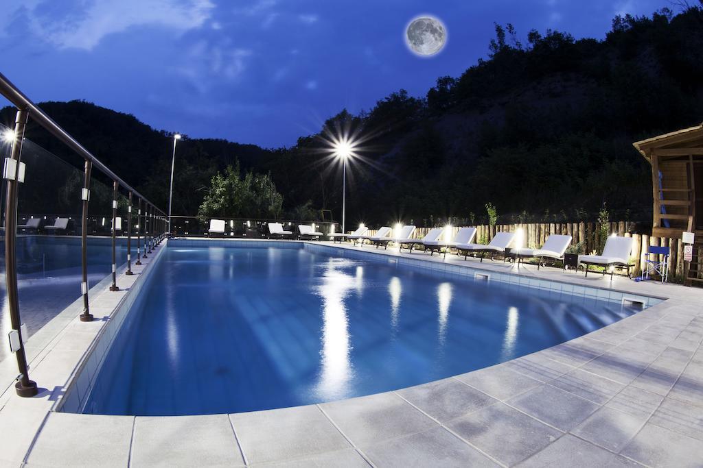 Agriturismo Cascina Del Vai ไคโร มอนเตนอตเต ภายนอก รูปภาพ