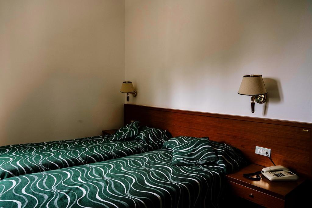 Agriturismo Cascina Del Vai ไคโร มอนเตนอตเต ภายนอก รูปภาพ