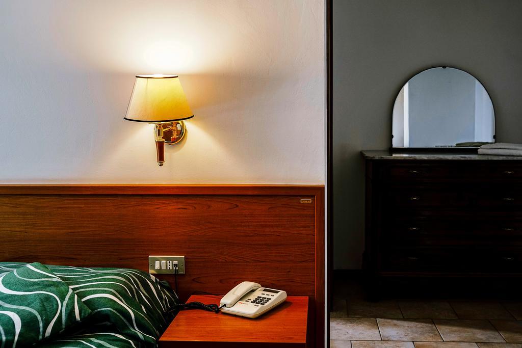 Agriturismo Cascina Del Vai ไคโร มอนเตนอตเต ภายนอก รูปภาพ