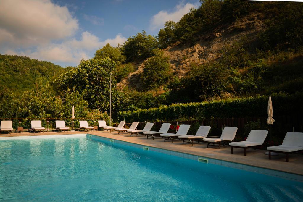 Agriturismo Cascina Del Vai ไคโร มอนเตนอตเต ภายนอก รูปภาพ